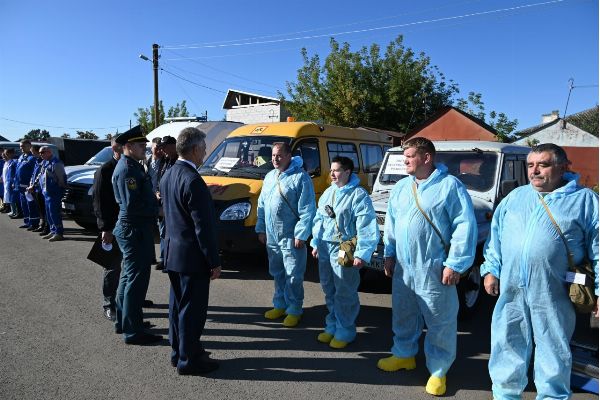 Сегодня в Свердловском районе прошла штабная тренировка аварийно-спасательных служб по ликвидации чрезвычайных ситуаций. Тема: «Действия муниципальных органов управления звеньев Орловской областной территориальной подсистемы РСЧС при возникновении аварий 